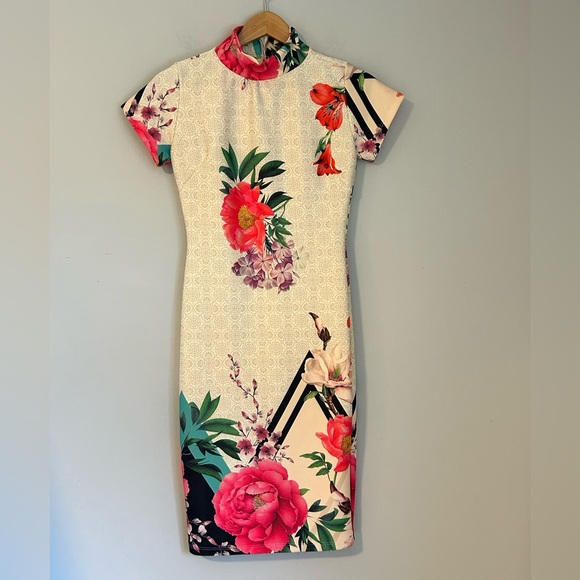Miss Hanna Women’s Dress Size 6 Cream Multicolor Floral Print Sheath - Picture 1 of 6